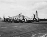 Asisbiz 42 97272 B-17G Fortress 8AF 303BG359BS BNT Duchess Daughter landing mishap Molesworth 25th July 1944 NA2078