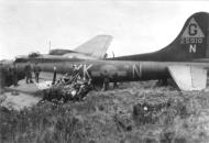 Asisbiz 42 5910 B-17F Fortress 8AF 305BG365BS XKN Hellcat crash landing Hawkinge 15th Sep 1943 01