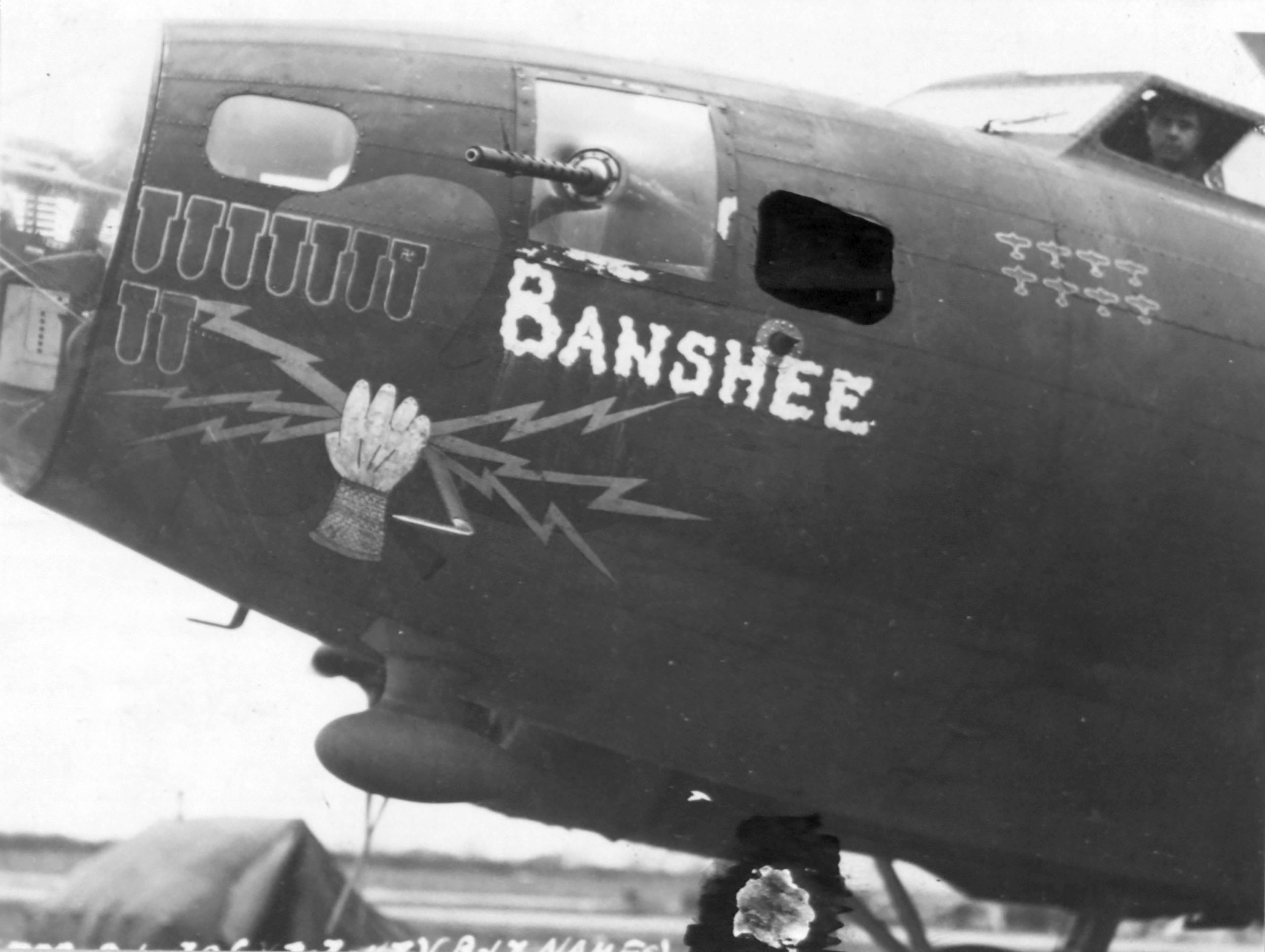 41-24488 B-17F Fortress 8AF 306BG367BS GYF Banshee at Thurleigh 1942 NA653