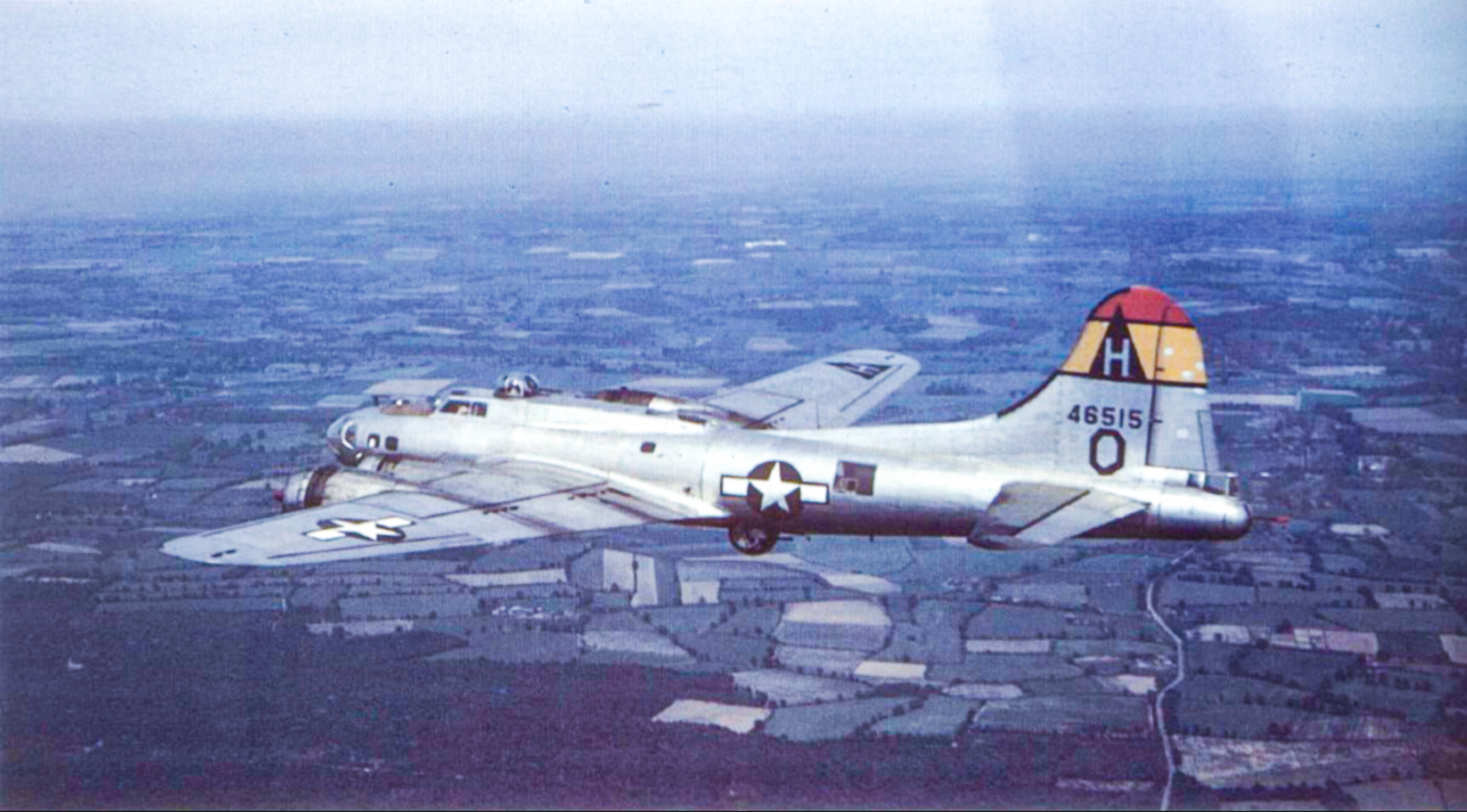 44-6515 B-17G Fortress 8AF 306BG367BS GYO in formation 01