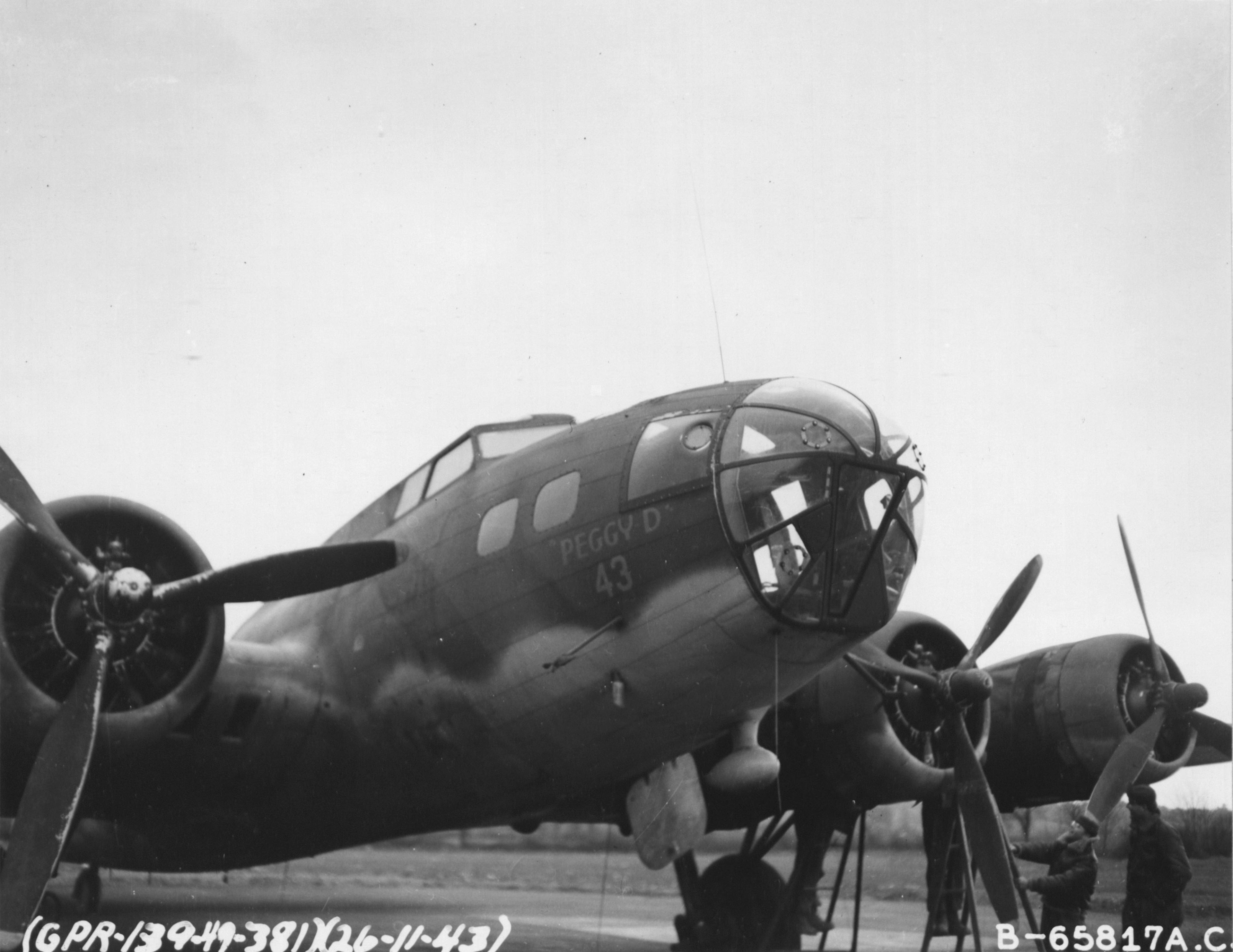 41-9043 B-17F Fortress 8AF 381BG542BS GDA1 Peggy D at Ridgewell 26th Nov 1943 NA361