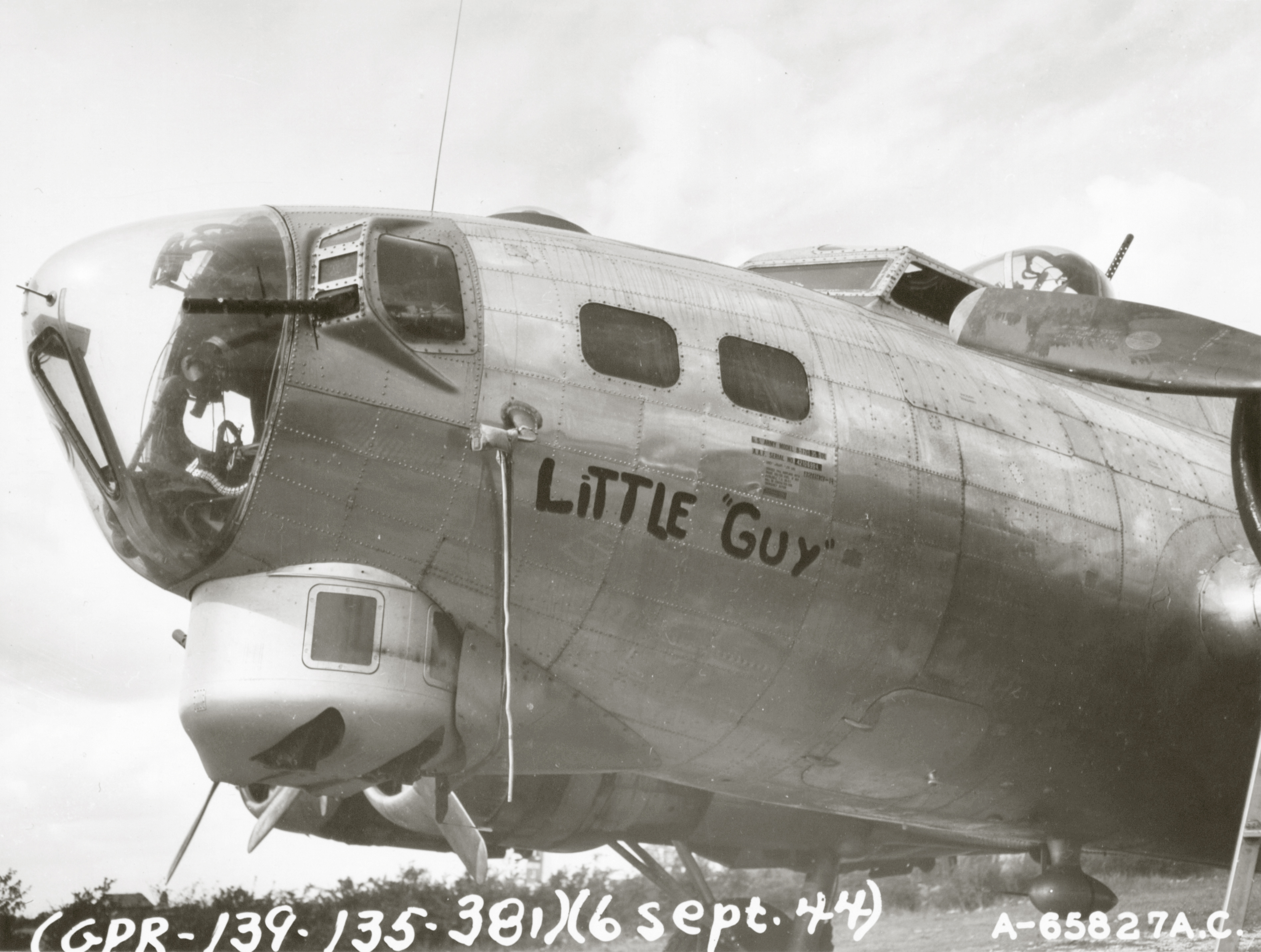 42-106994 B-17G Fortress 8AF 381BG532BS VEK Little Guy at Ridgewell 31st Mar 1944 NA439