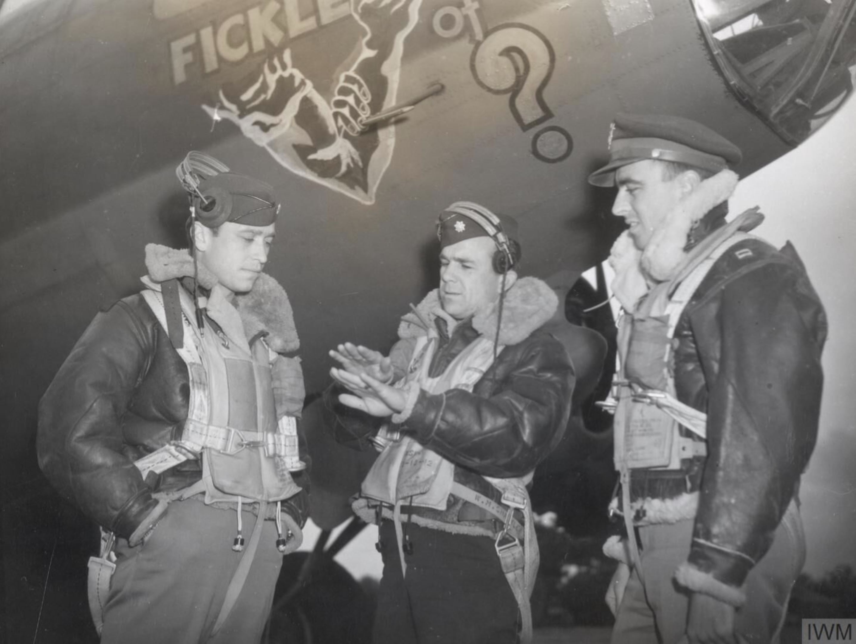 42-3335 B-17F Fortress 8AF 385BG549BS XAY Fickle Finger Of nose art right side 26th Sept 1943 FRE14255