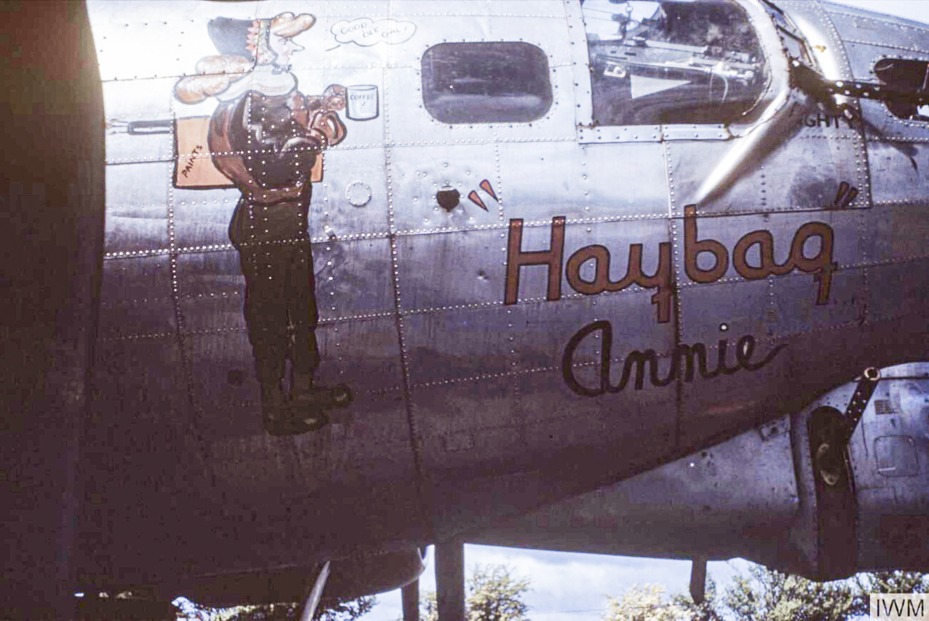 42-97280 B-17G Fortress 8AF 385BG550BS SGO Haybag Annie nose art right side FRE6449