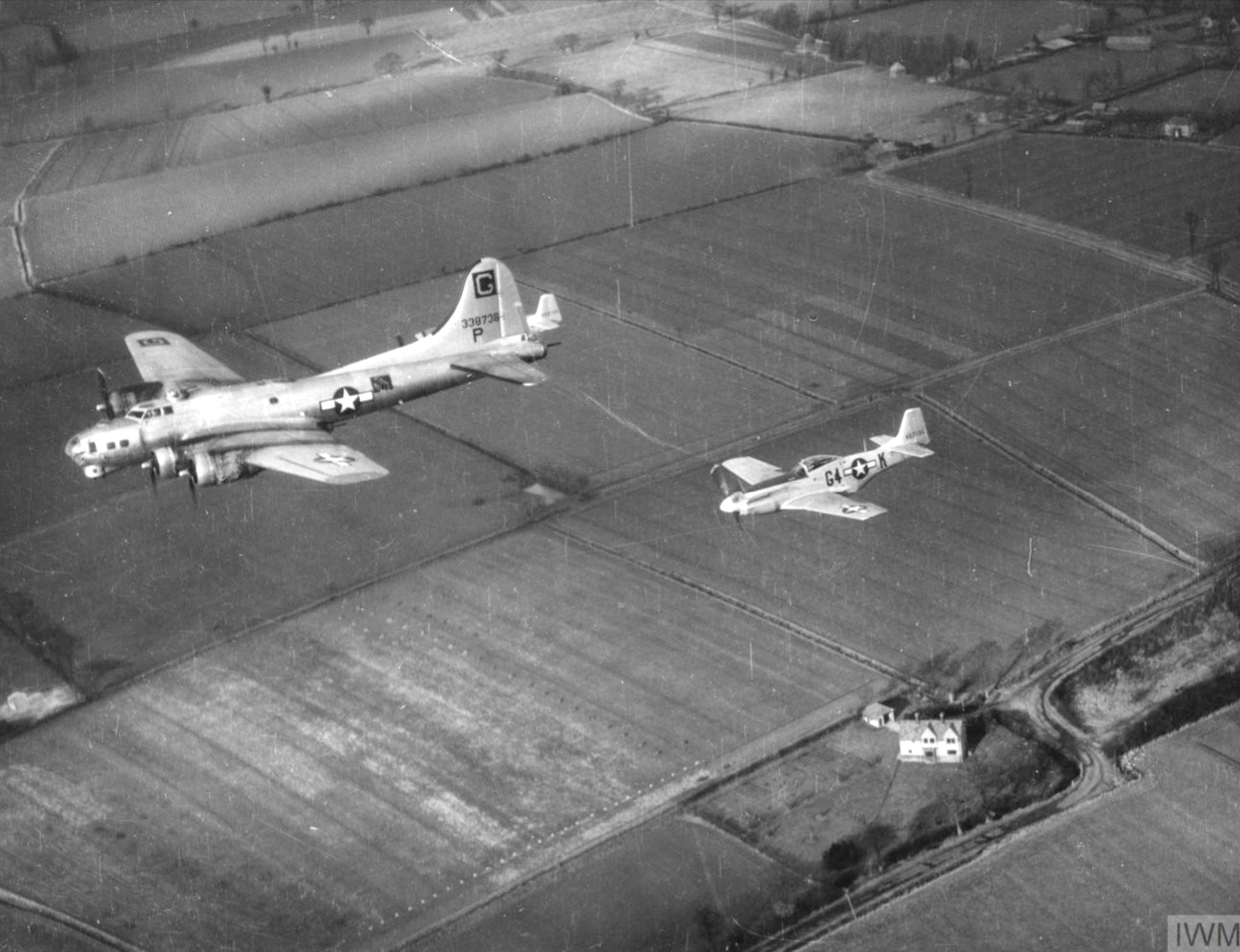 44-63195 P 51D Mustang 357FG362FS G4K Marymae Lt Richard I Potter escorting 8AF 385BG B-17Gs IWM FRE1404