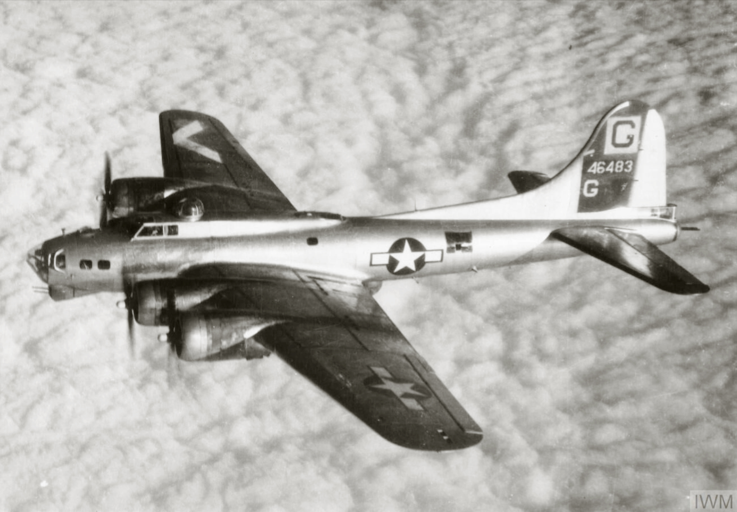 44-6483 B-17G Fortress 8AF 385BG549BS SGG Ruby's Raiders in flight FRE1410