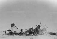 Asisbiz 42 107134 B 17G Fortress 8AF 388BG563BS O Round Trip destroyed at Poltava Russia 22nd Jun 1944 FRE1830