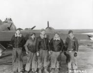 Asisbiz 42 31199 B 17G Fortress 8AF 390BG571BS FCF Rosie Wrecktum with Lt Biesecker crew at Framlingham 21st Jan 1944 NA2134