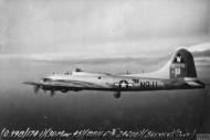 Asisbiz 42 97975 B 17G Fortress 8AF 398BG600BS N8U a mickey ship over Bremen 30th Mar 1945 FRE1704