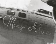 Asisbiz 42 31983 B 17G Fortress 8AF 401BG615BS IYG Mary Alice nose art left side 4th July 1944 01