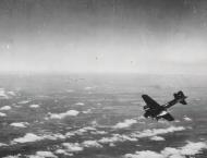 Asisbiz 42 3491 B 17F Fortress 8AF 482BG812BS ETF Chopstick aka G George hit by flak goes down over Berlin 6th Mar 1944 01