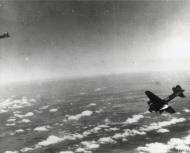 Asisbiz 42 3491 B 17F Fortress 8AF 482BG812BS ETF Chopstick aka G George hit by flak goes down over Berlin 6th Mar 1944 02