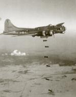 Asisbiz 44 6325 B 17G Fortress 15AF 5BW 483BG Schwechat Oil Refineries Austria 7th Feb 1945 01