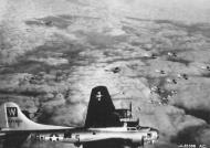 Asisbiz 43 37800 B 17G Fortress 8AF 486BG835BS H8S over Germany 23rd Dec 1944 01