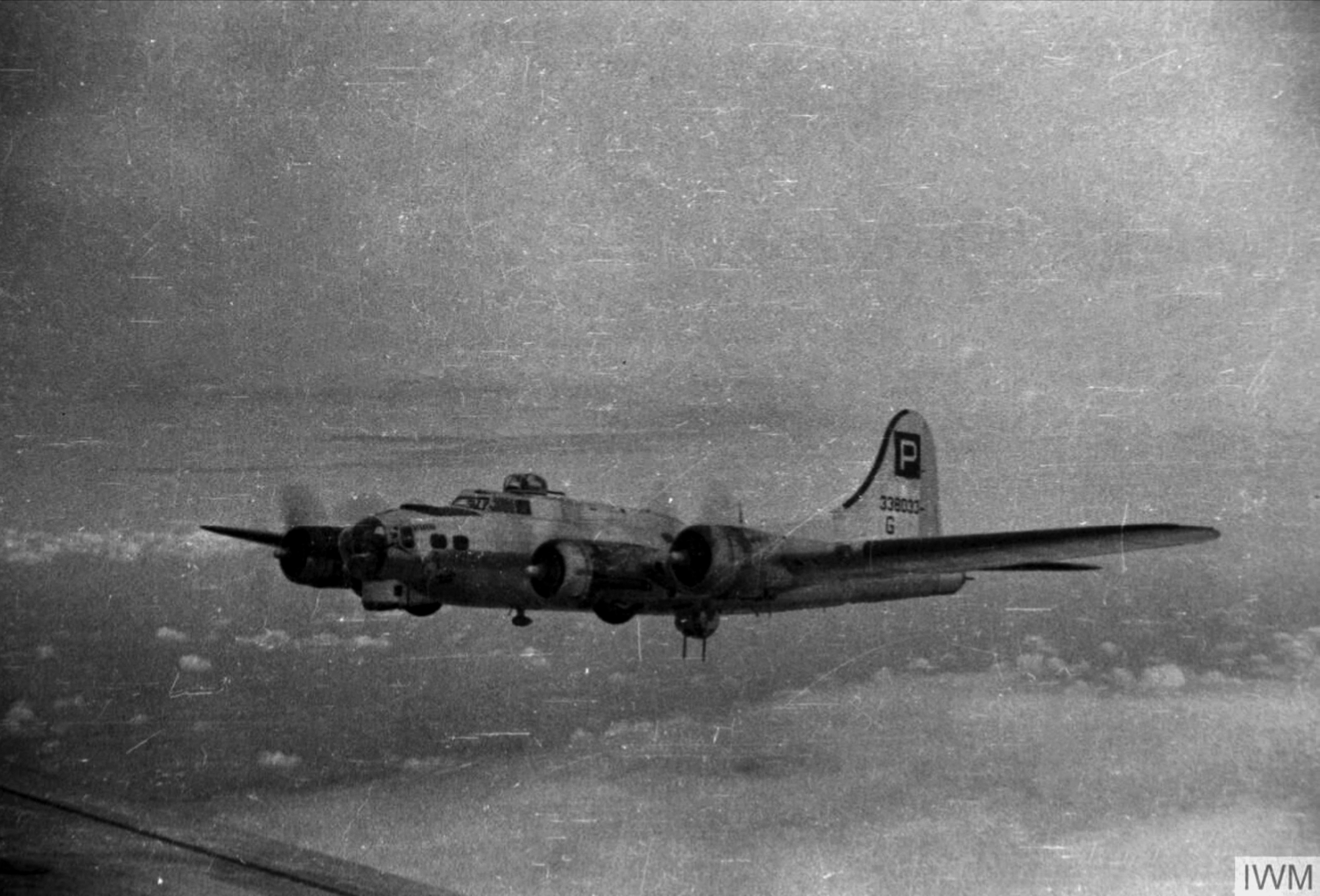 43-38033 B-17G Fortress 8AF 487BG838BS 2GG in flight during a practice mission FRE8522