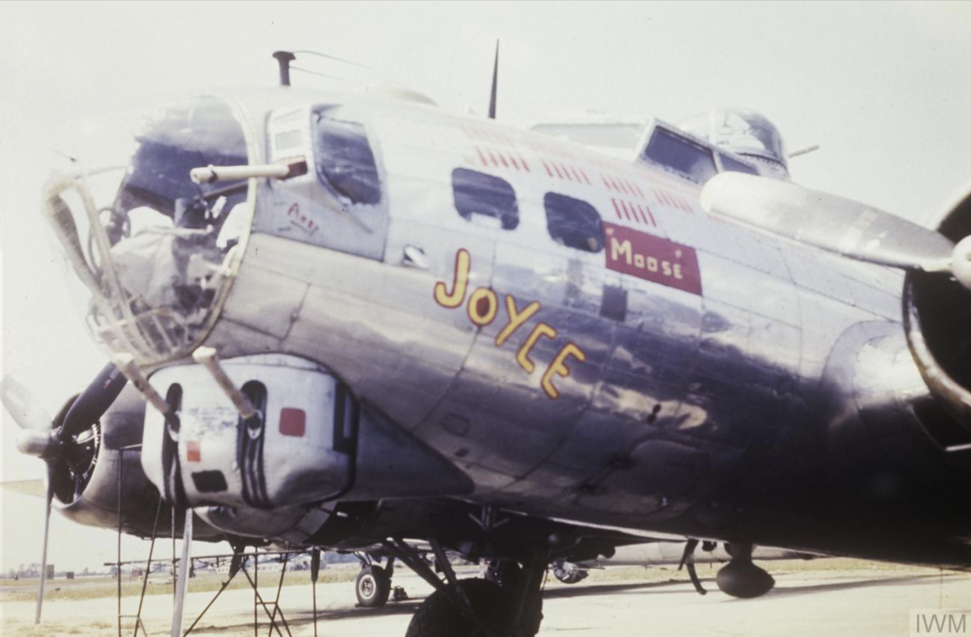 Boeing B 17G Fortress 8AF 490BG named Joyce with 75 missions FRE6858