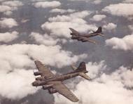 Asisbiz 41 24453 B-17F Fortress 8AF 91BG322BS LGO Mizpah or The Bearded Beauty in formation K933