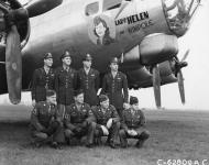 Asisbiz B 17G Fortress 8AF 91BG Lady Hellen of Wimpole with Unknown crew at Bassingbourn 1944 NA954
