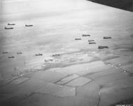 Asisbiz Boeing B 17 Fortresses 8AF 91BG formation at 20,300 enroute to Tours France 5th Jan 1944 NA564