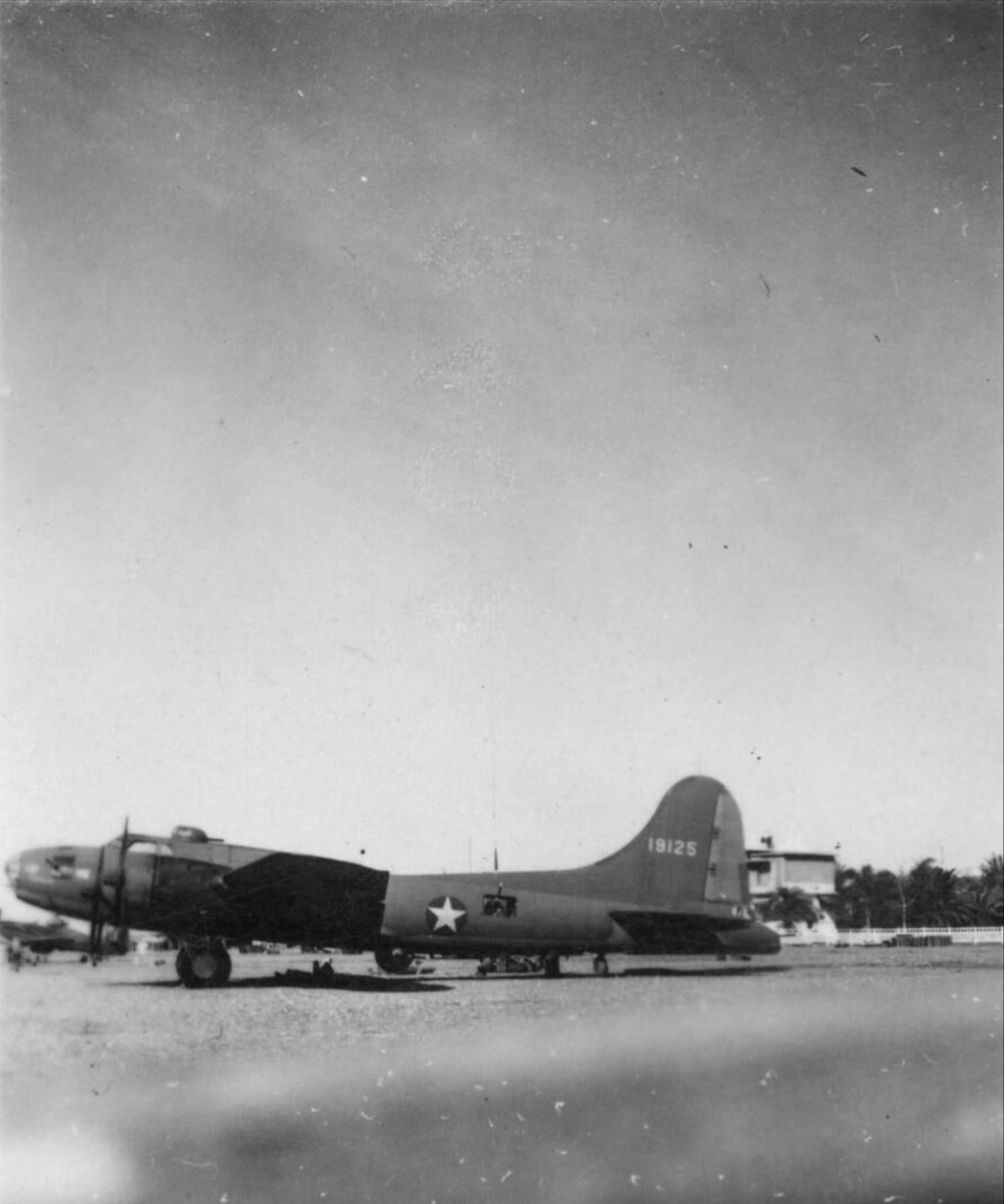41-9125 B-17E Fortress 8AF 92BG3325BS Prowler at Bovingdon 1943 FRE4055