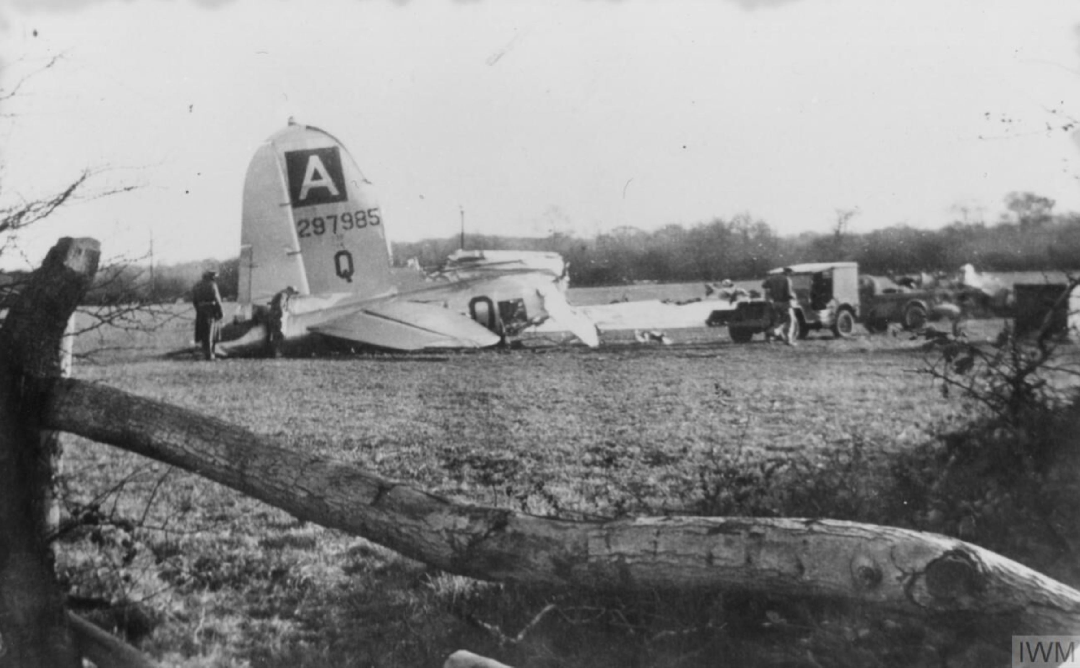 42 97985 B 17G Fortress 8AF 94BG332BS XMQ midair collision with 44 8177 30th Nov 1944 FRE3844