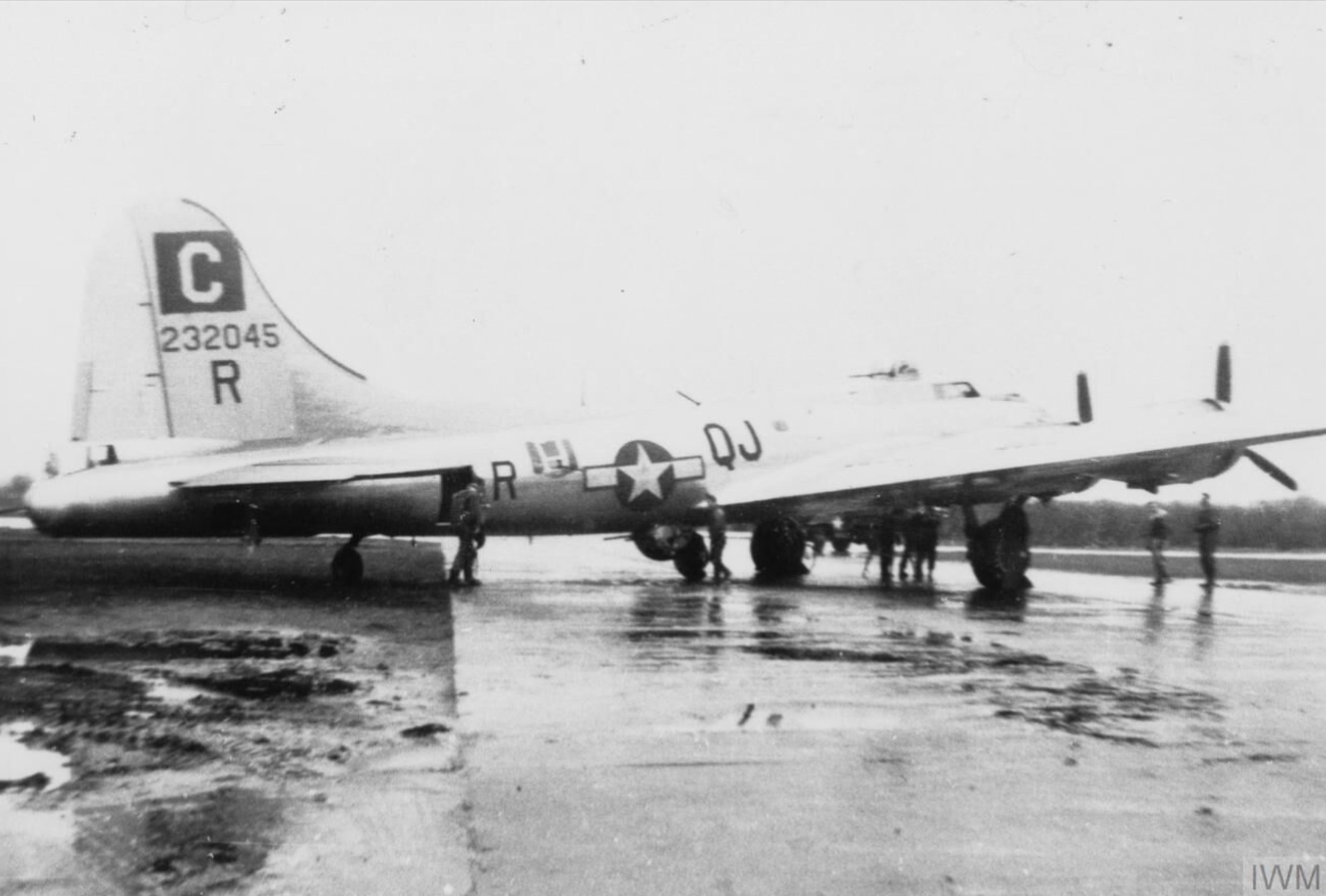 42-32045 B-17G Fortress 8AF 96BG339BS QJR later sd by flak on return from Schweinfurt 10POW 19th Jul 1944 FRE3993