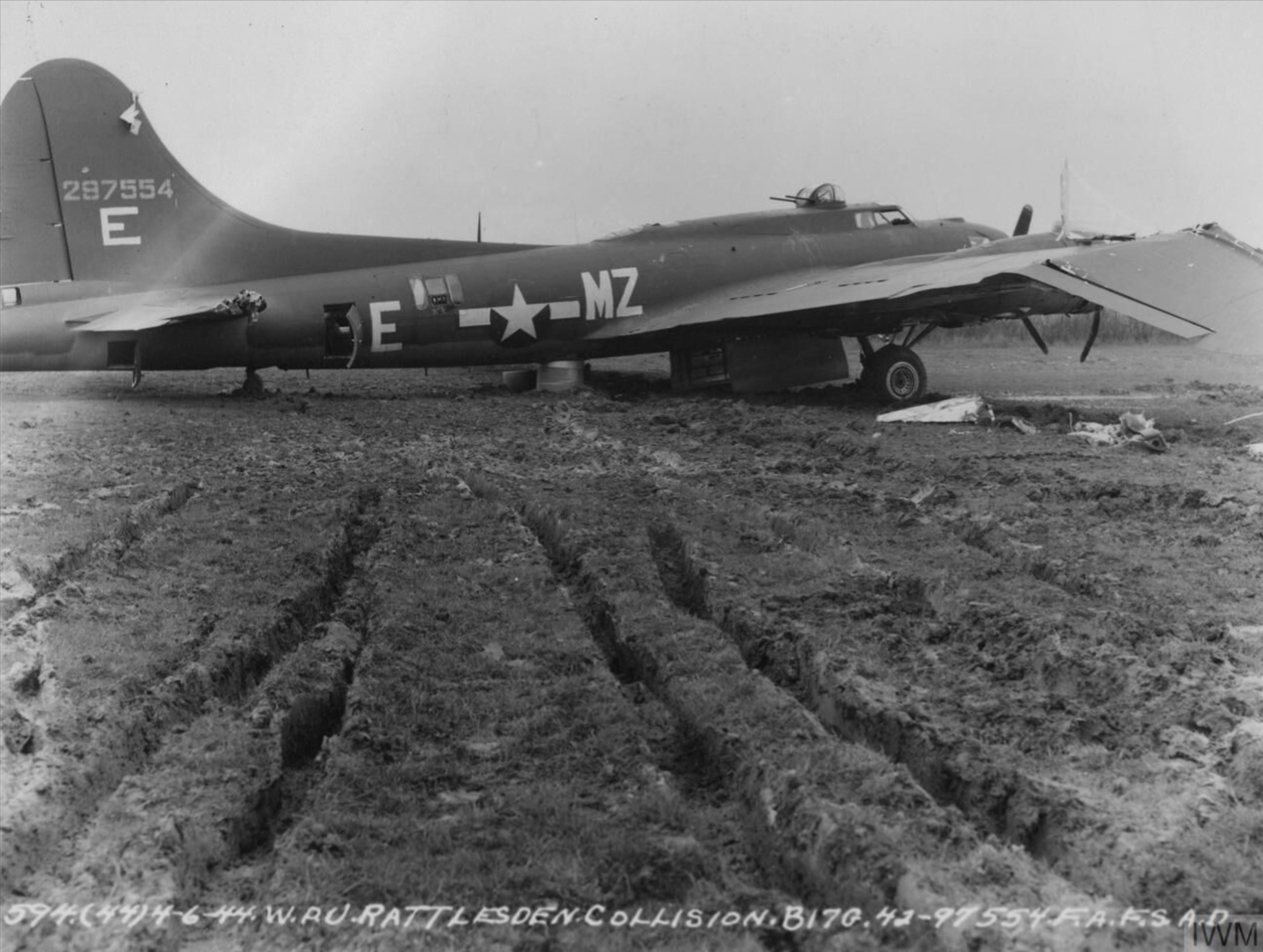 42-97554 B-17G Fortress 8AF 96BG413BS MZE ground collision at Rattlesden 6th Apr 1944 FRE3958