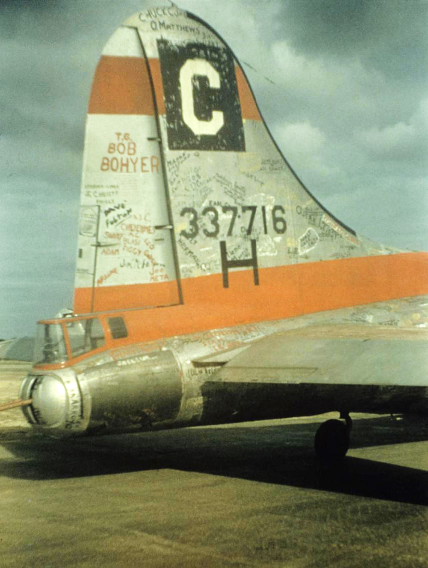 43-37716 B-17G Fortress 8AF 96BG338BS BXH 5 Grand FRE5885