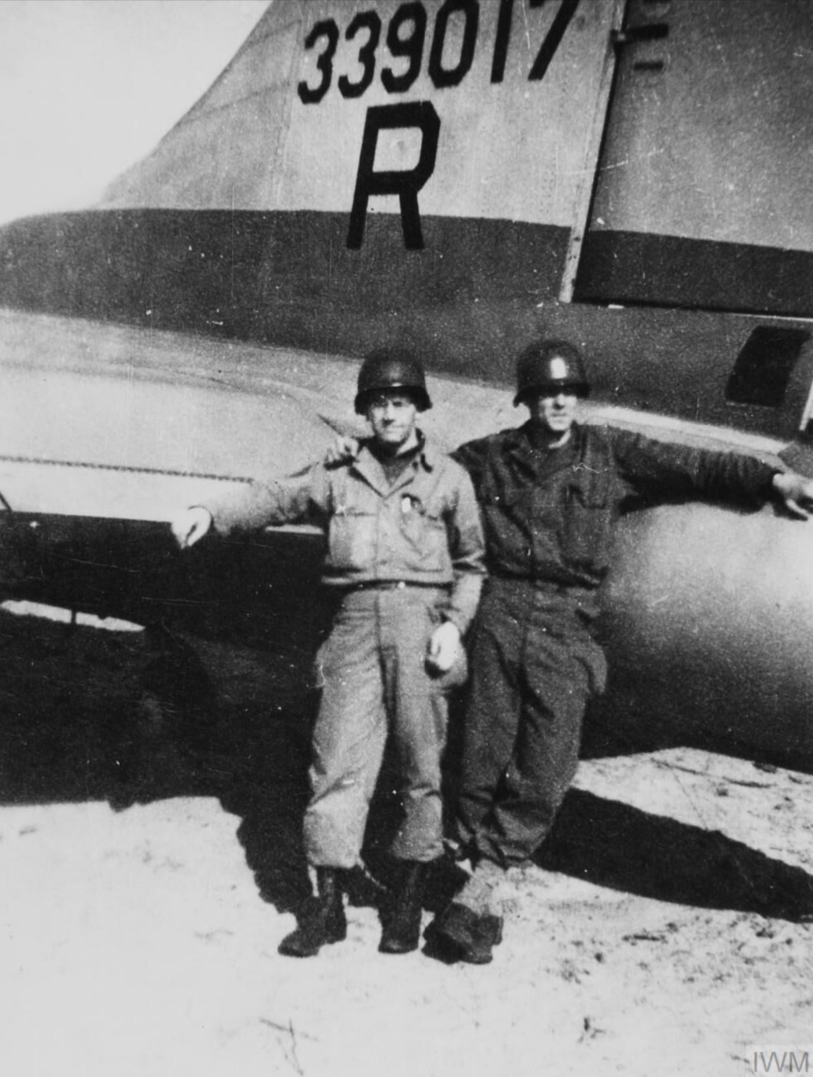 43-39017 B-17G Fortress 8AF 96BG338BS BXR force landed Woensdretch Holland 23rd Mar 1945 FRE4003