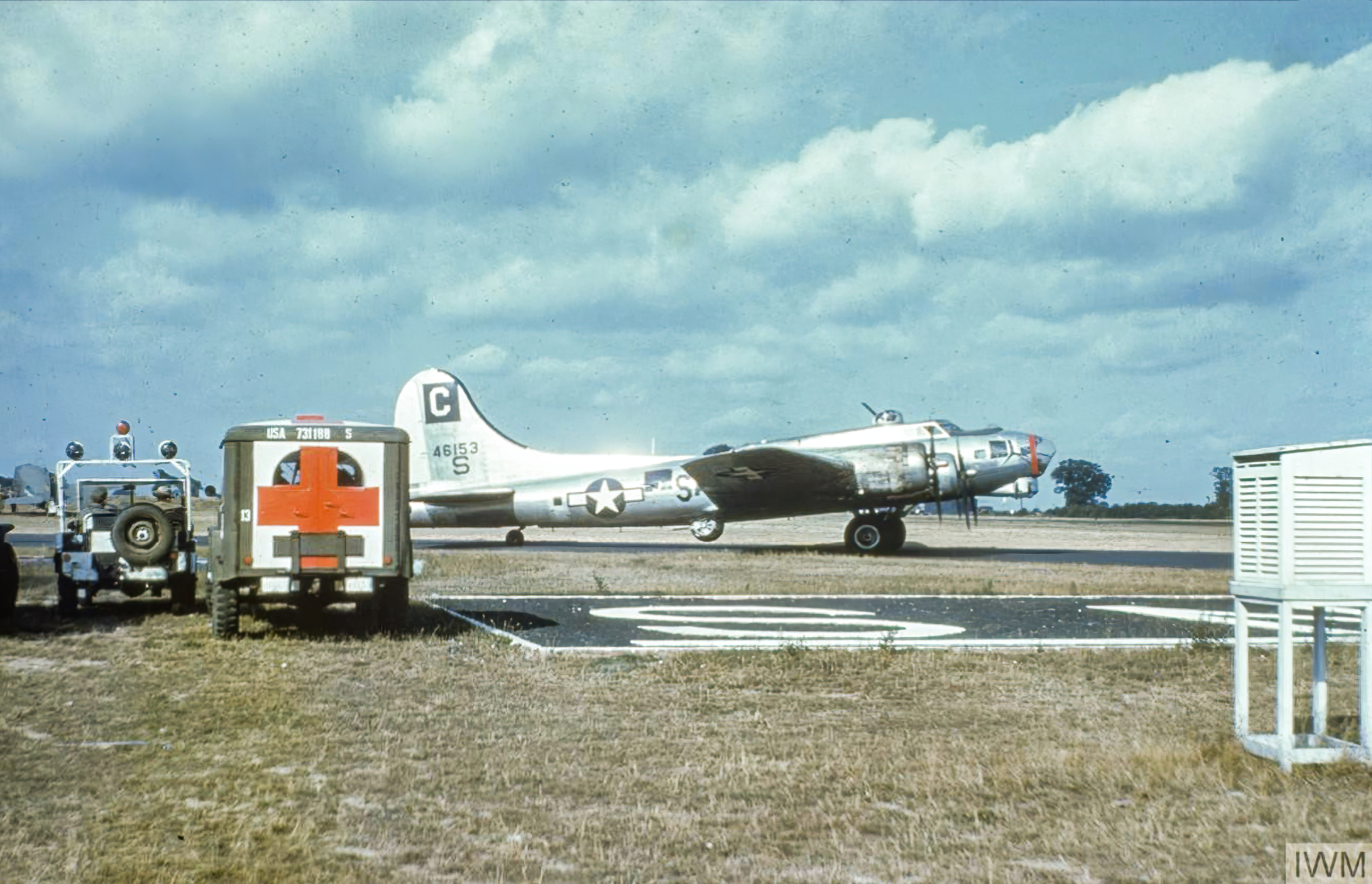 44-6153 B-17G Fortress 8AF 96BG337BS AWS at Snetterton Heath FRE5866