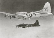 Asisbiz 42 97627 B 17G Fortress 8AF 96BG413BS MZT was a Mickey ship in formation with MZF 01