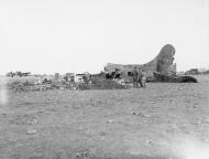 Asisbiz 41 24376 B 17F Fortress 12AF 97BG341BS Hellzapoppin bombed by Luftwaffe on take off 20th Nov 1942 crew KIA Algeria NA822