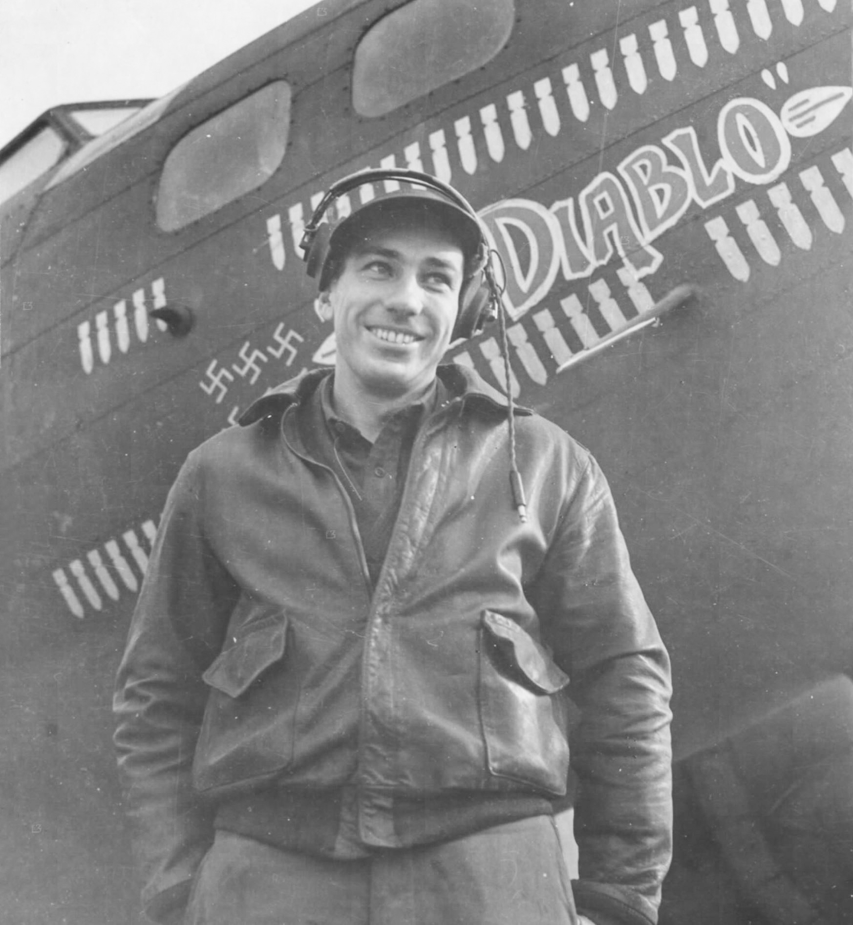 42-29513 B-17F Fortress 15AF 99BG346BS El Diablo showing 114 missions nose art right side England 01