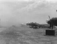 Asisbiz 15AF B 17G Fortress during a dust storm 18th Oct 1944 342 FH 001735