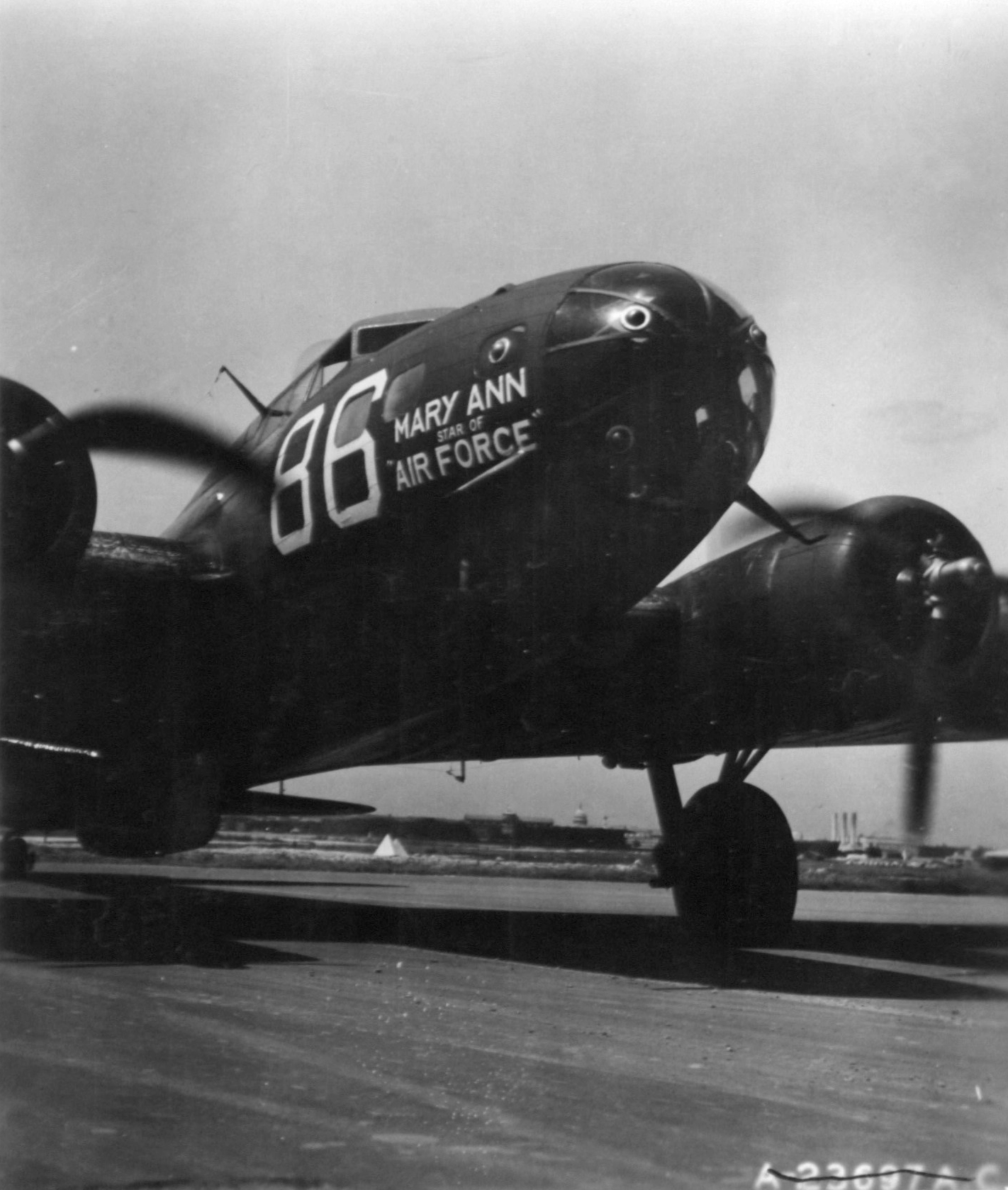 38-584 B-17B Fortress Mary Ann Star of Air Force nose art right side at Bolling Field 1943 NA679b