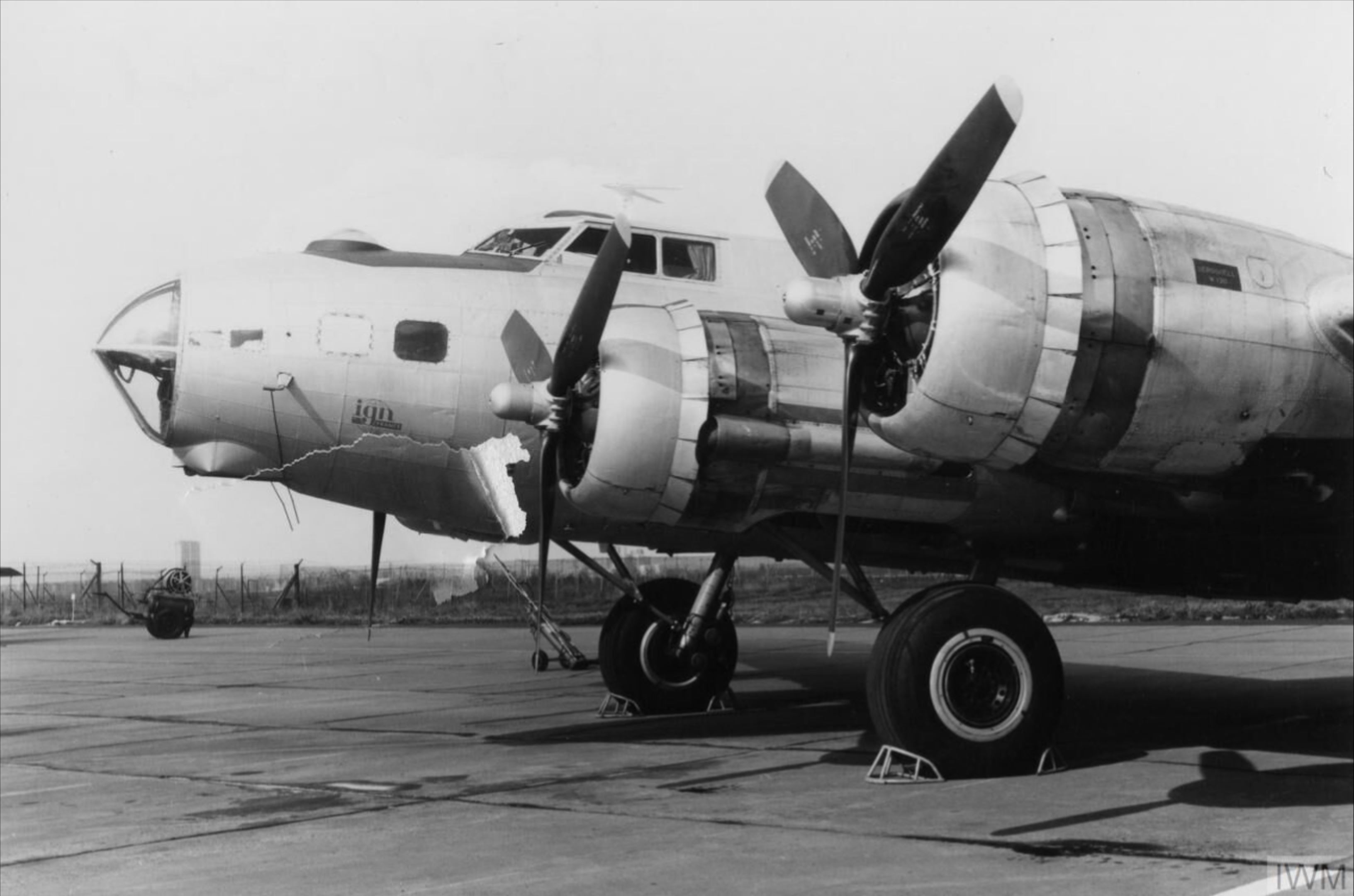 43-39266 B-17G Fortress France Institute Geographique National of France as F BGSO 27th Sep 1976 Criel 01