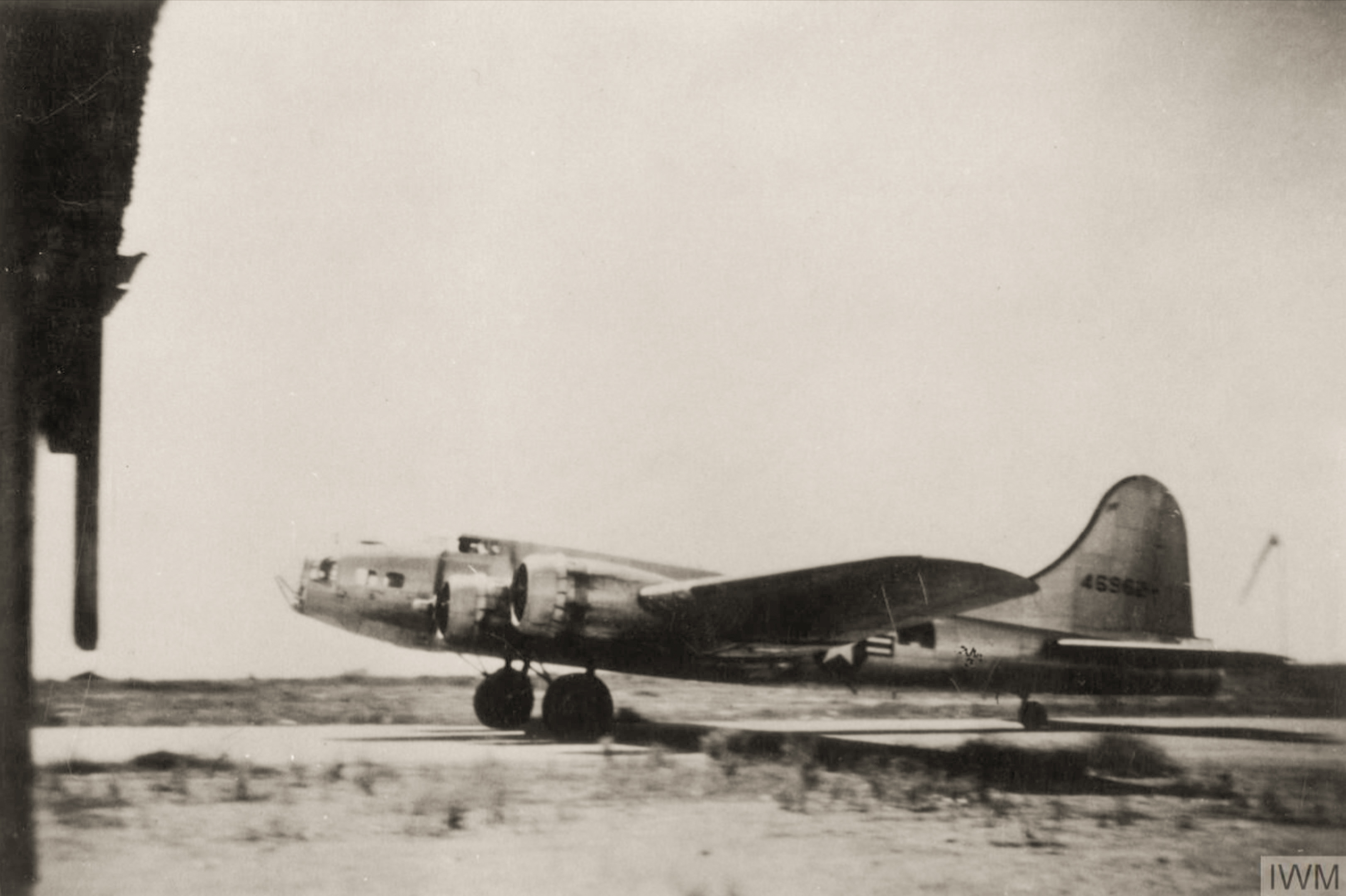 44-6962 B-17G Fortress USAF at Nicosia Airport Oct 1948 FRE8954