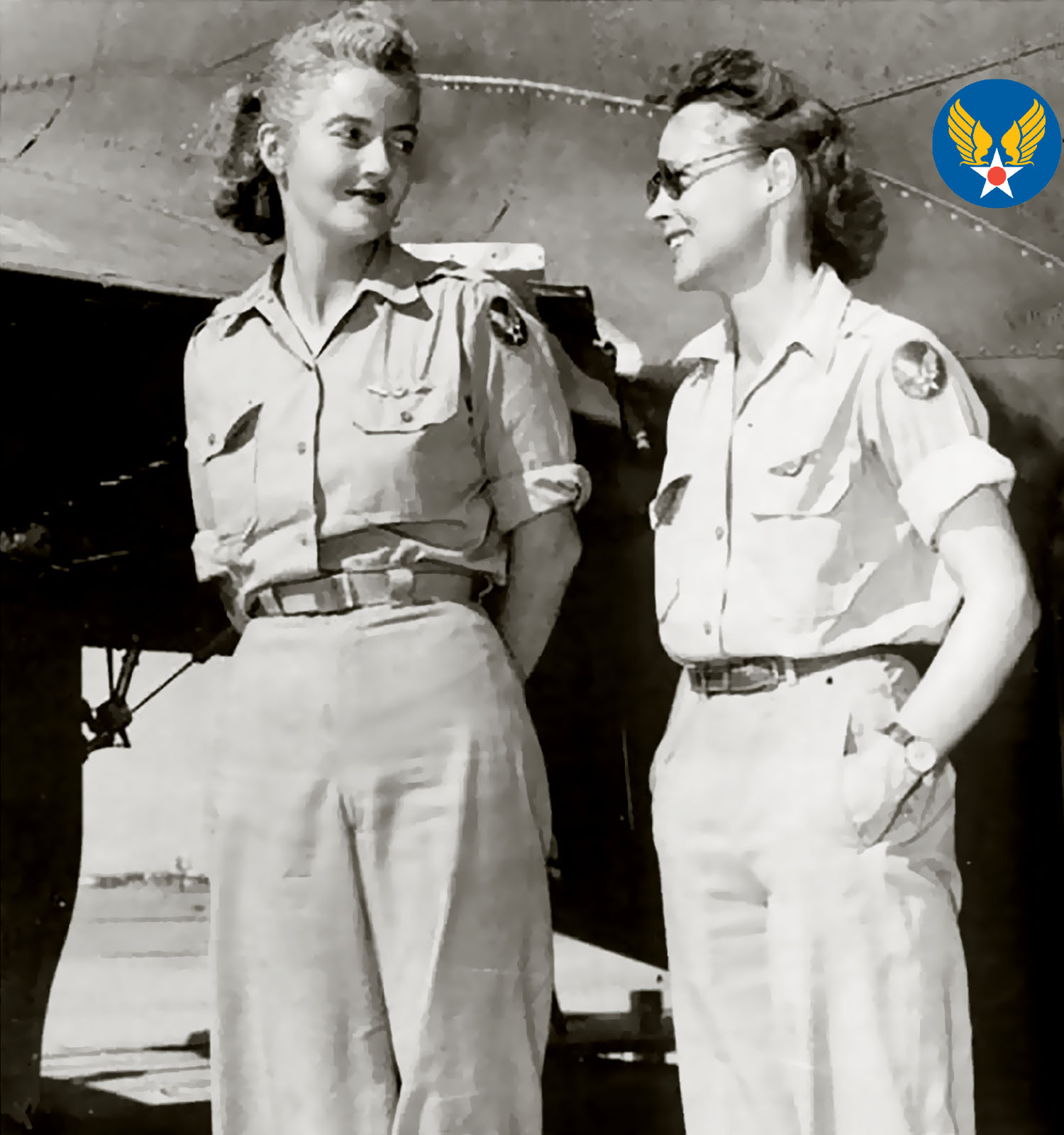 Aircrew USAAF WASP many women used to ferry aircraft to the staging areas here are two B-17 Flying Fortress pilots 01