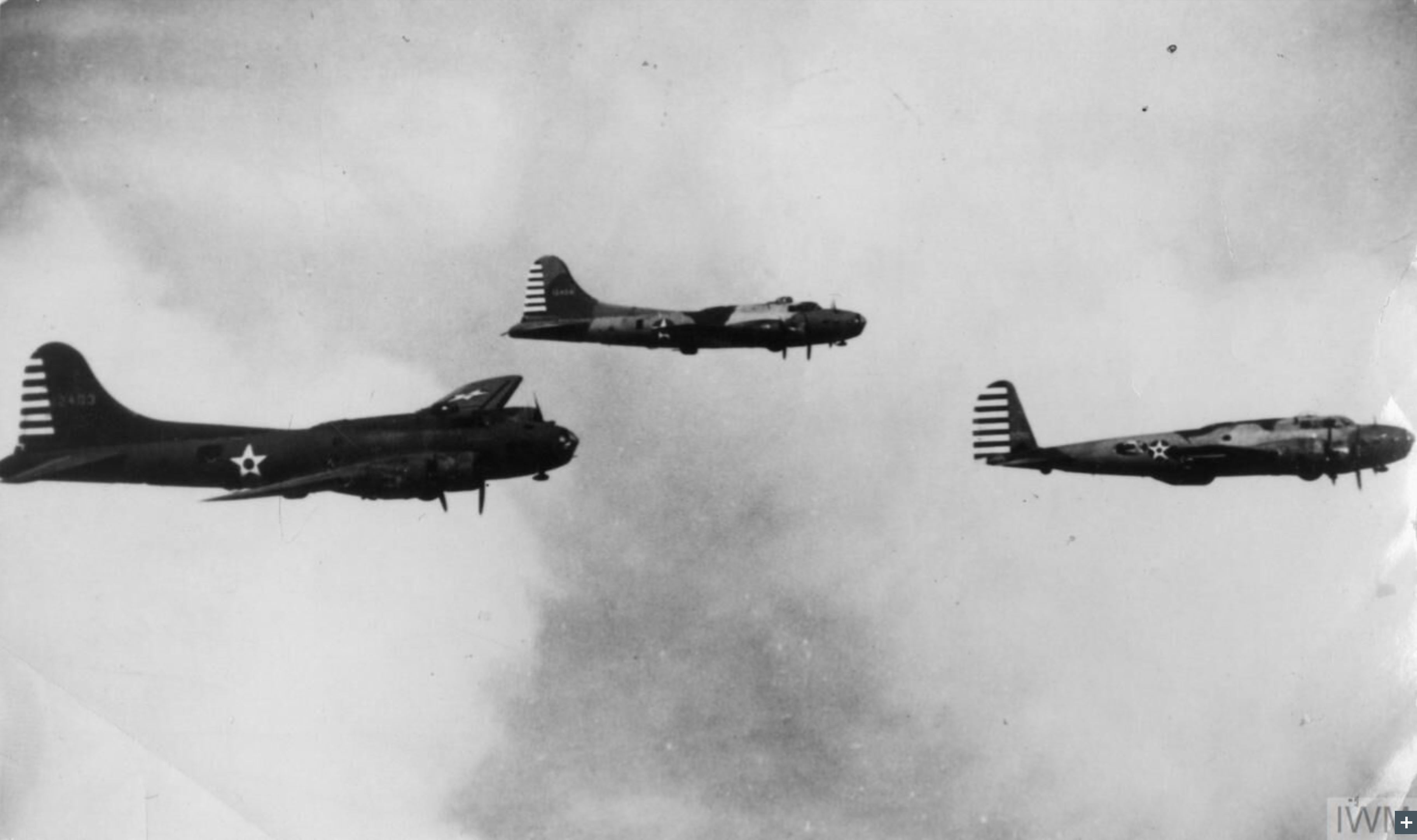 Boeing B-17 Flying Fortresses in pre war camouflage FRE8820