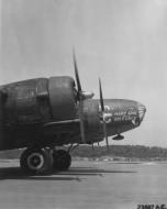Asisbiz 38 584 B-17B Fortress Mary Ann Star of Air Force nose art right side at Bolling Field 1943 NA679a