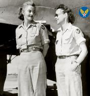 Asisbiz Aircrew USAAF WASP many women used to ferry aircraft to the staging areas here are two B 17 Flying Fortress pilots 01