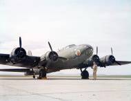 Asisbiz WWII color photo of USAAF 41-2489 Boeing B-17E Fortress Suzy Q at Great Falls AAB Montana late 1942 01