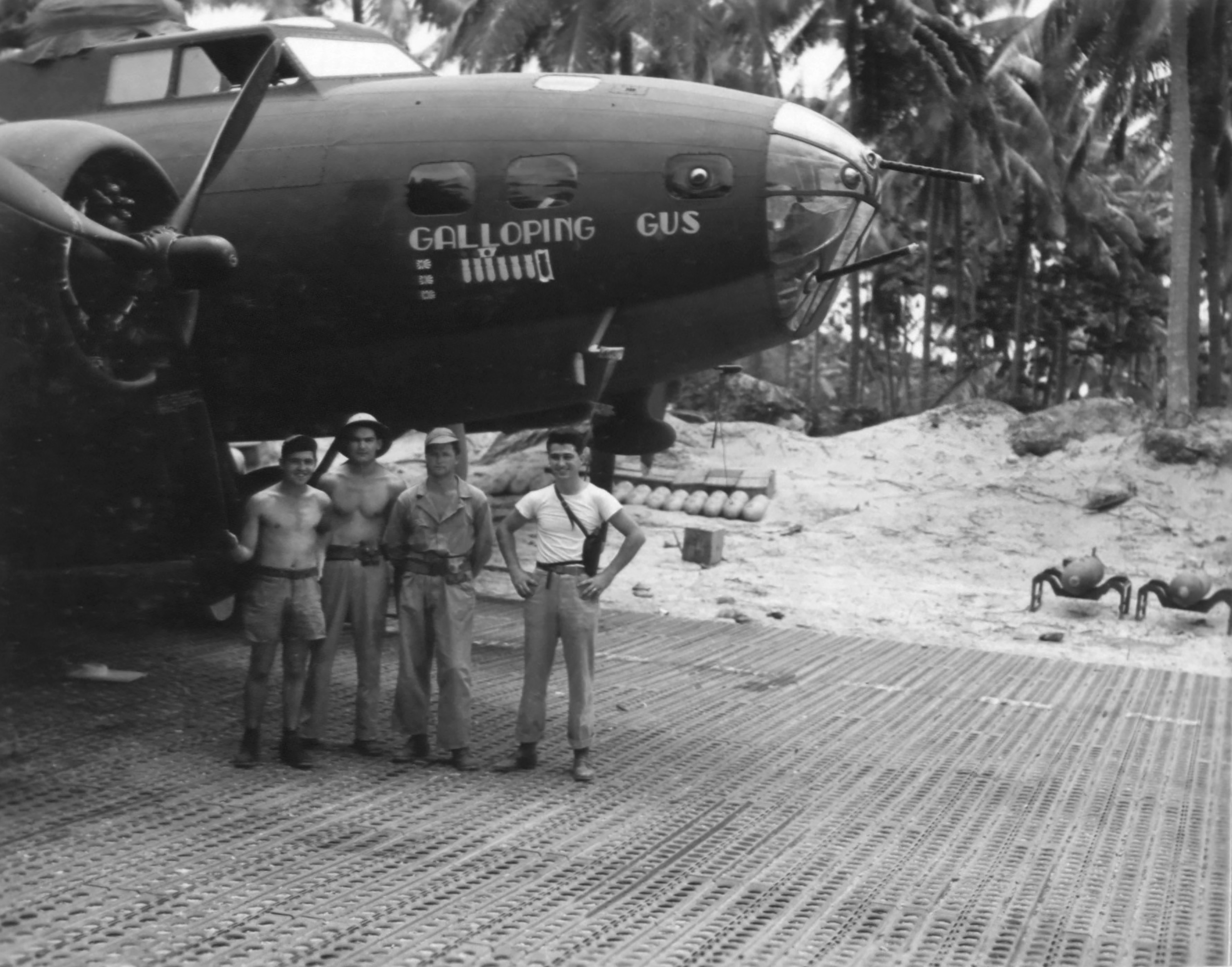 41-9215 B-17E Fortress 13AF Galloping Gus nose art right side at Espiritu Santo 1942 NA674