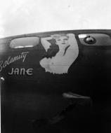 Asisbiz 41 2440 B-17E Fortress 7AF 5BG394BS Calamity Jane prior to take off from Guadalcanal in the Solomon Islands Aug 1942 01