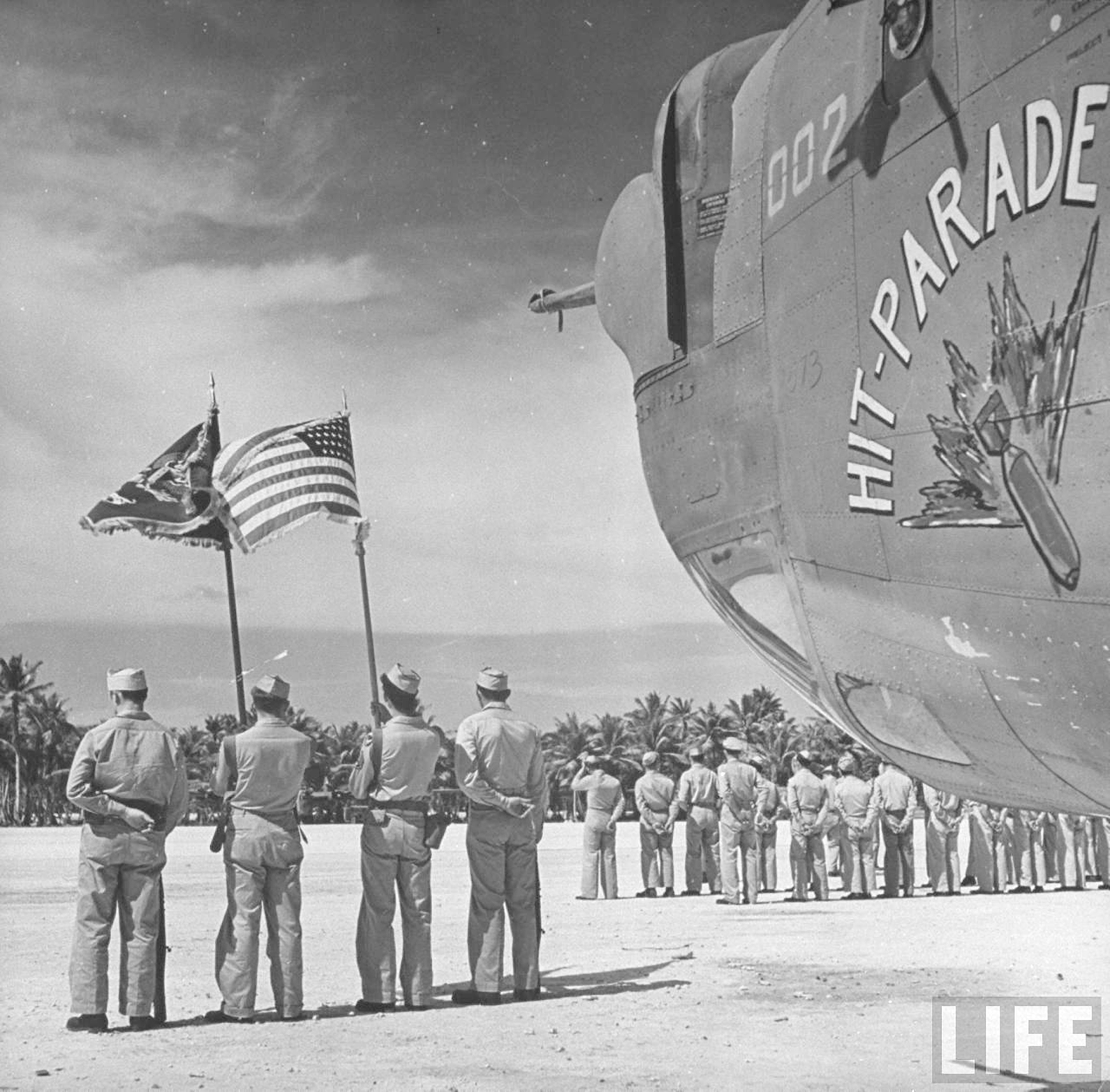 42-73002 B-24J Liberator 7AF 11BG26BS 002 Hit Parade on Tarawa 1944 03