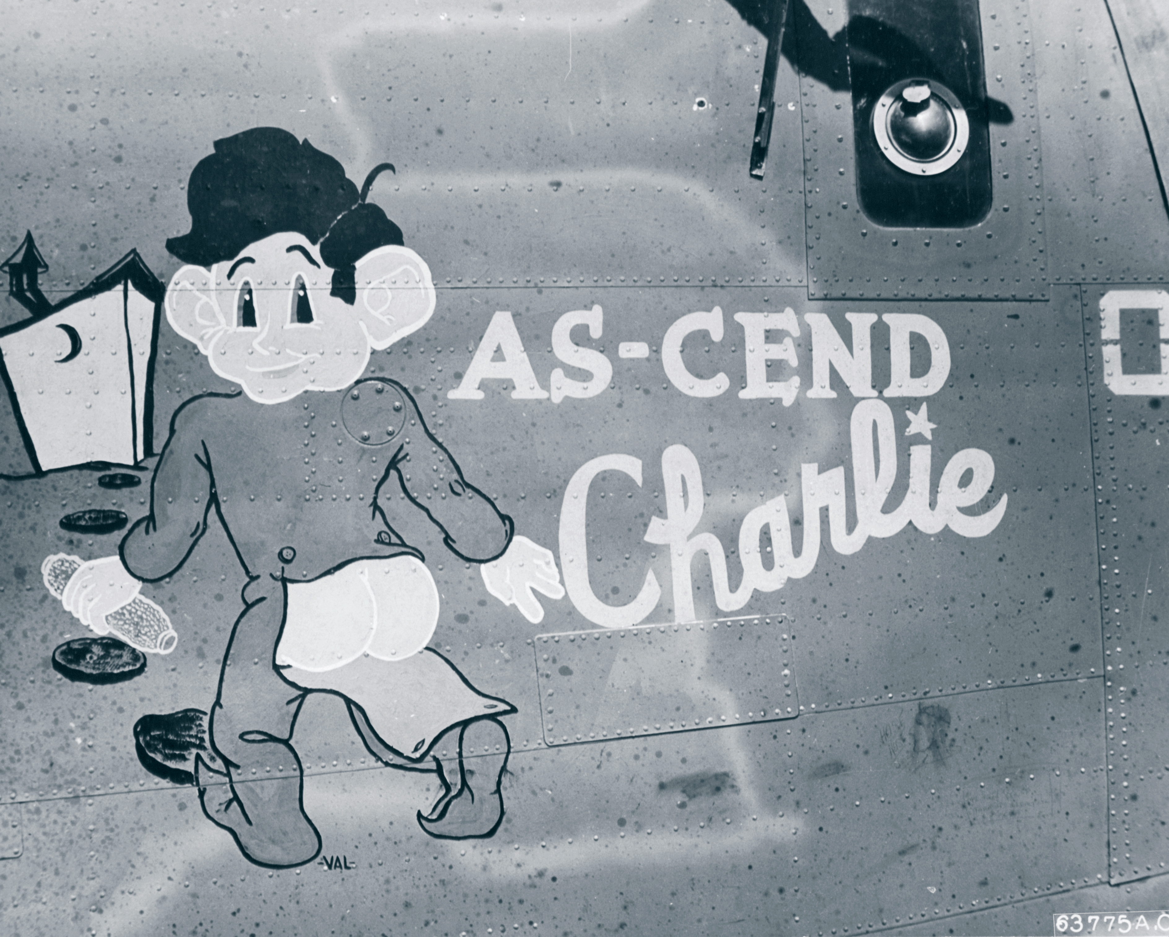 42-73009 B-24J Liberator 7AF 11BG98BS As cend Charlie at Kwajalein Marshall Islands July 1944 NA1213