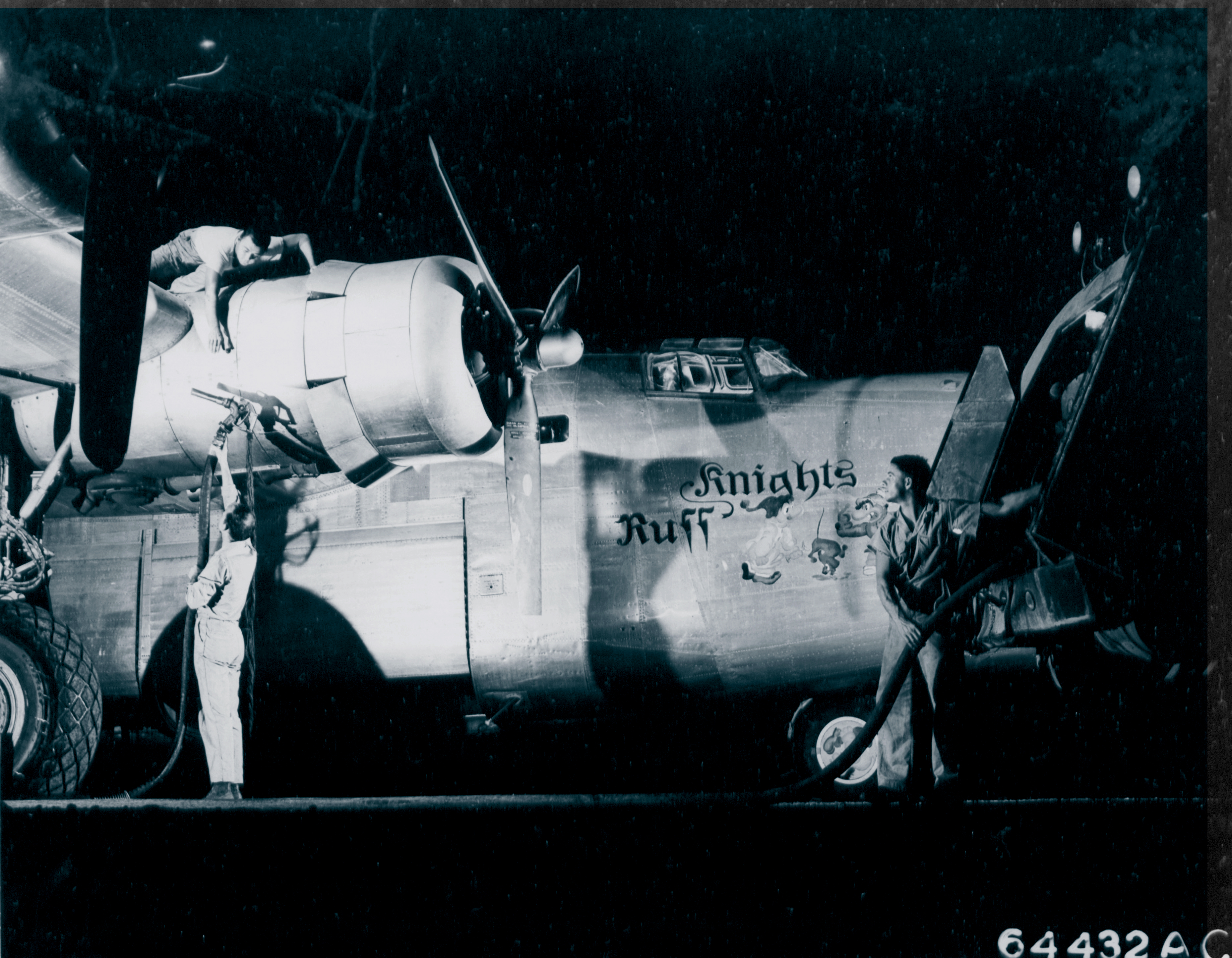 44-40550 B-24J Liberator 7AF 11BG42BS Ruff Knights at Palau Islands Caroline Isls 1945 NA241