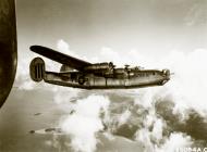 Asisbiz 44-42151 B-24M Liberator 7AF 11BG431BS Bolivar Jr en route Harmon Field Guam Marianas Islands 6th Jun 1945 03