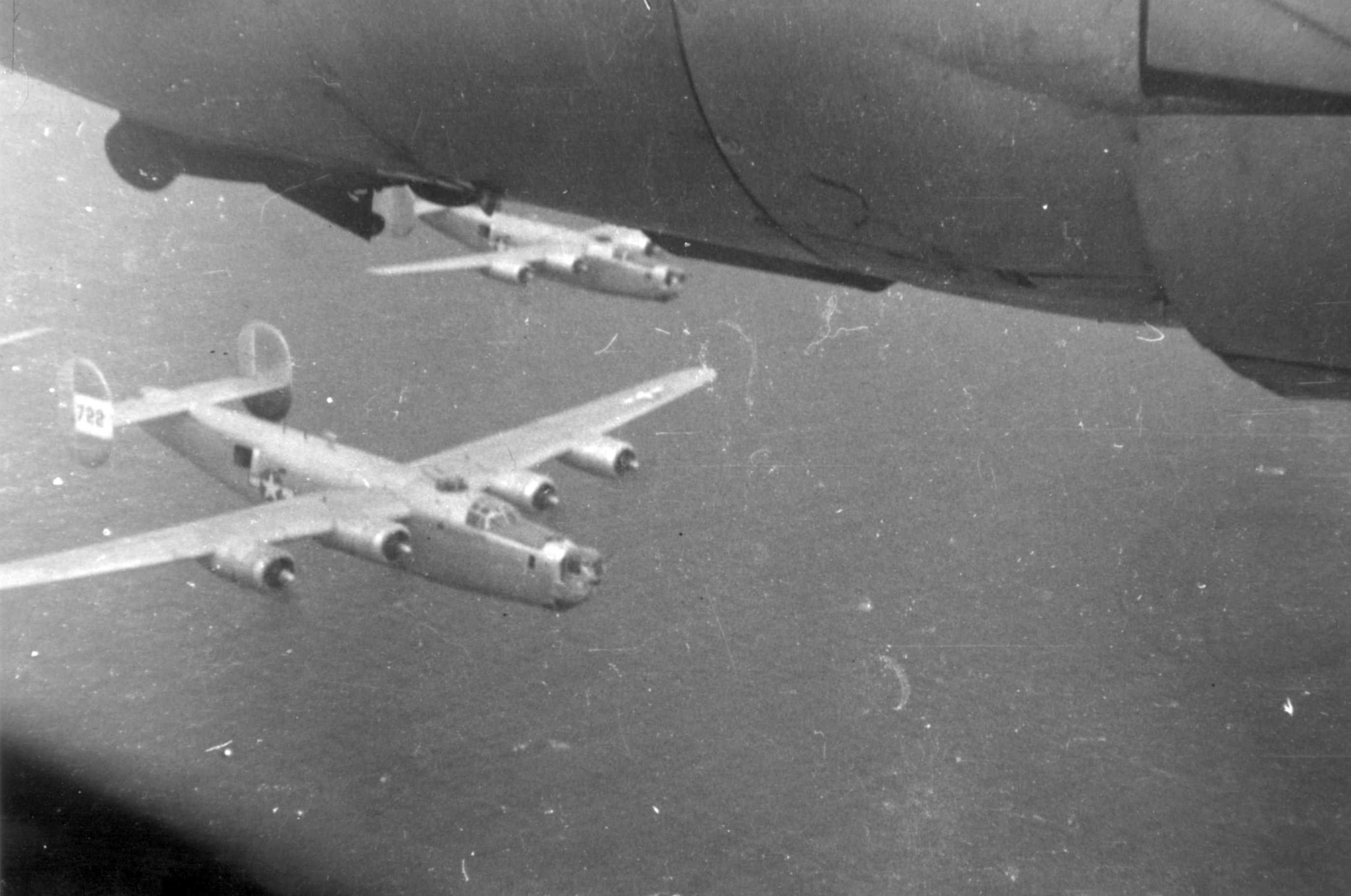 44-40722 B-24J Liberator 5AF 22BG19BS 722 over the sea 01