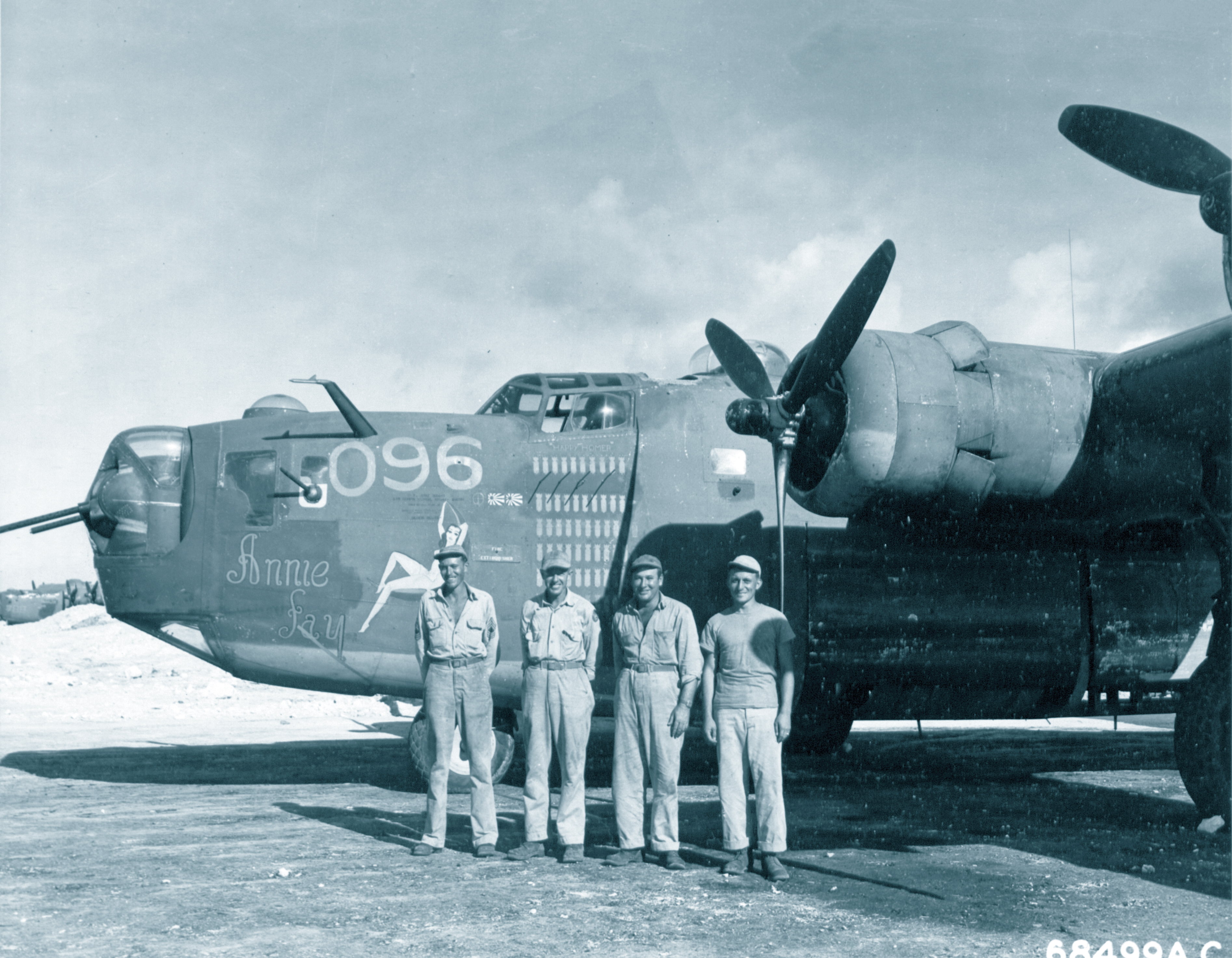 41-24096 B-24D Liberator 13AF 307BG372BS Annie Fay nose art Henderson Guadalcanal Soloman Isls May 1944 NA311